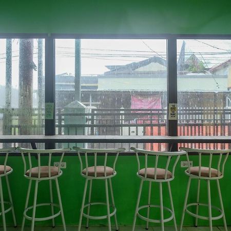 Hotel RedDoorz near Politeknik Manado Zewnętrze zdjęcie